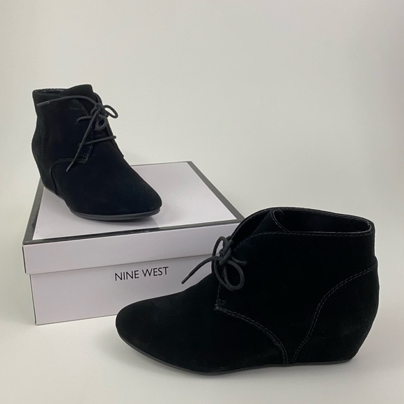 nine west joanis wedge bootie